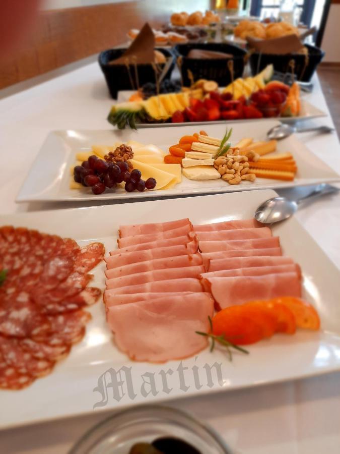 Apartments At Gostilna Martin Trbovlje ภายนอก รูปภาพ