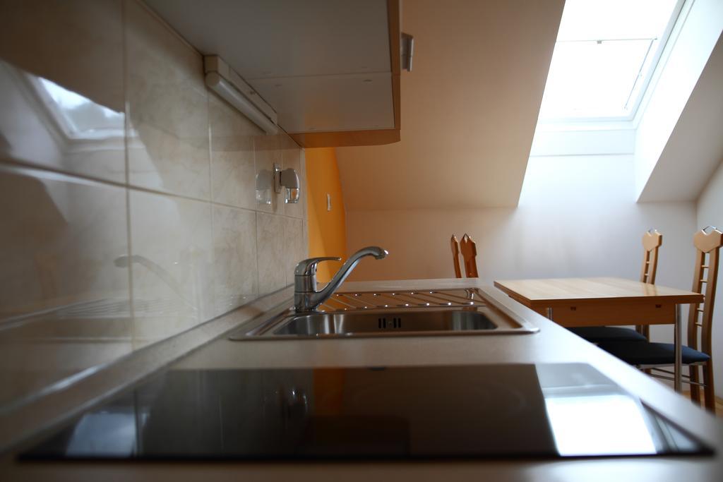 Apartments At Gostilna Martin Trbovlje ห้อง รูปภาพ